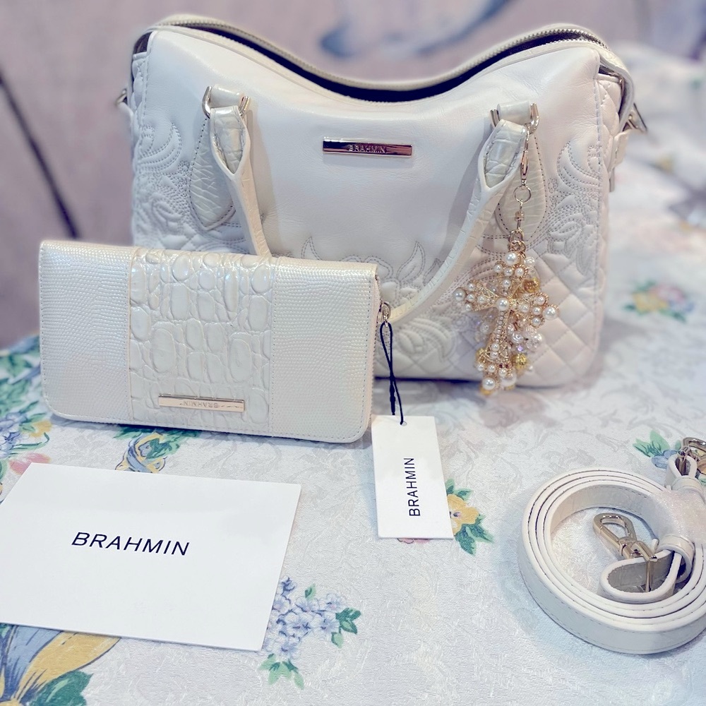 NWT BRAHMIN SEA SALT WHITE  PURSE PLUS WALLET SET